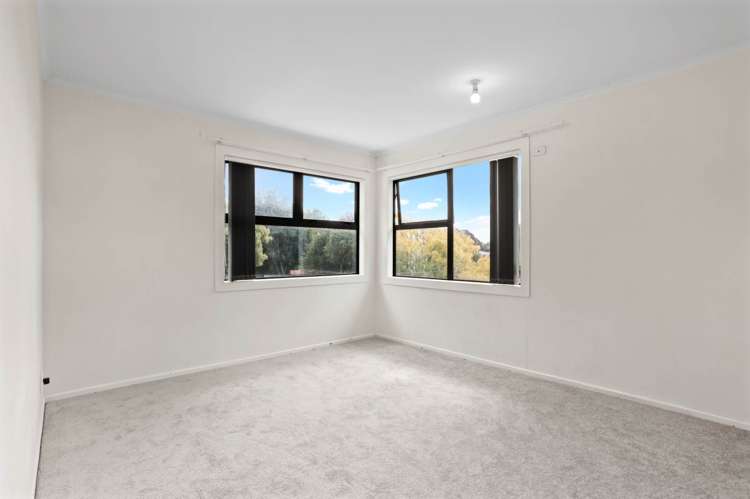 22 Kelkirk Street Kelston_6