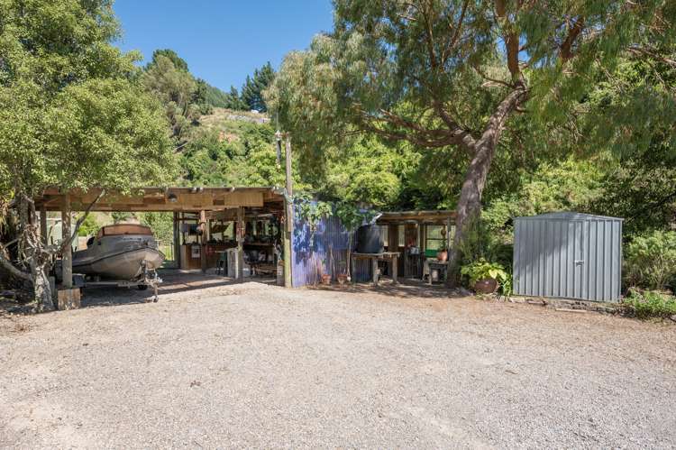 442 Church Valley Road Wakefield_13