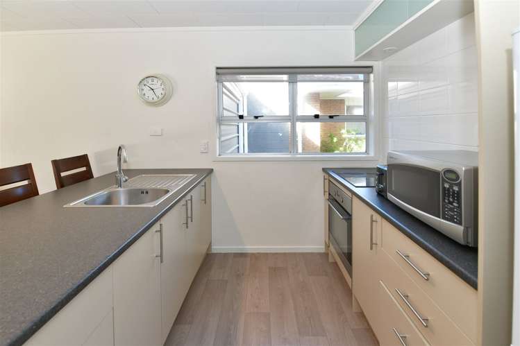 2/1 Pine Road Orewa_12