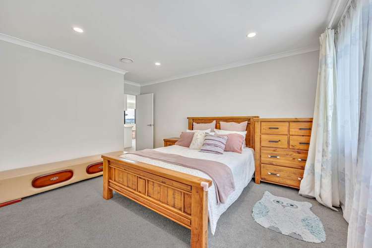 46 Donegal Park Drive Flat Bush_11