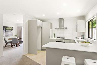 44 & 44A Killybegs Drive_4