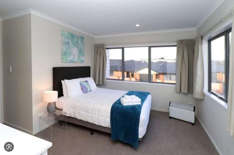 1/5 Jones Crescent Melville_9