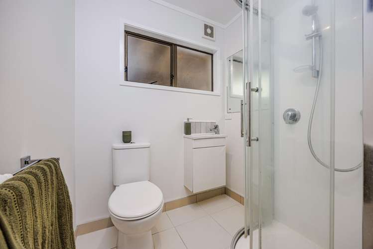 2/14 Monteith Crescent Remuera_20