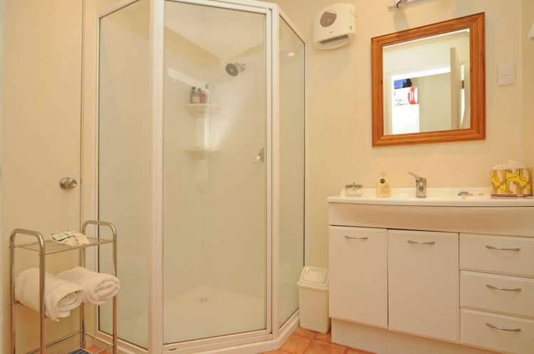 10 Jacobsen Lane Ngaio_12