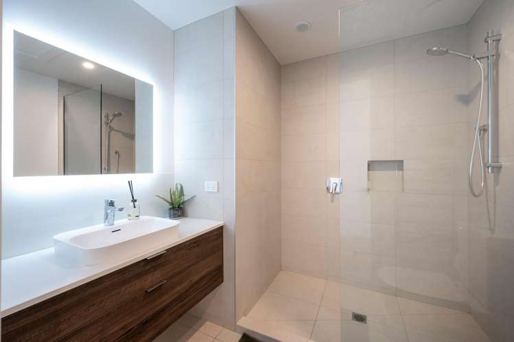 21/33 Beach Road Tahunanui_10