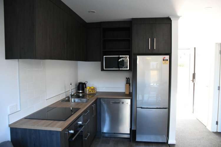 1A/21 Inverness Avenue 1074_2