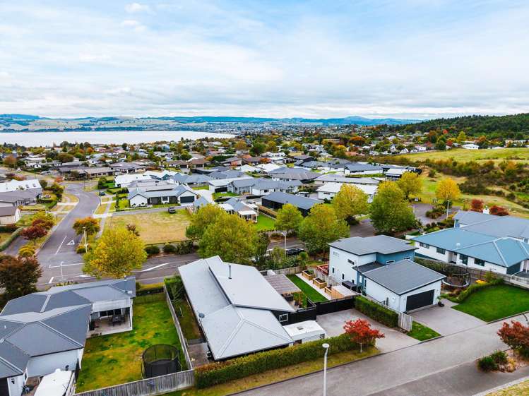 297 Tauhara Ridge Drive Richmond Heights_24