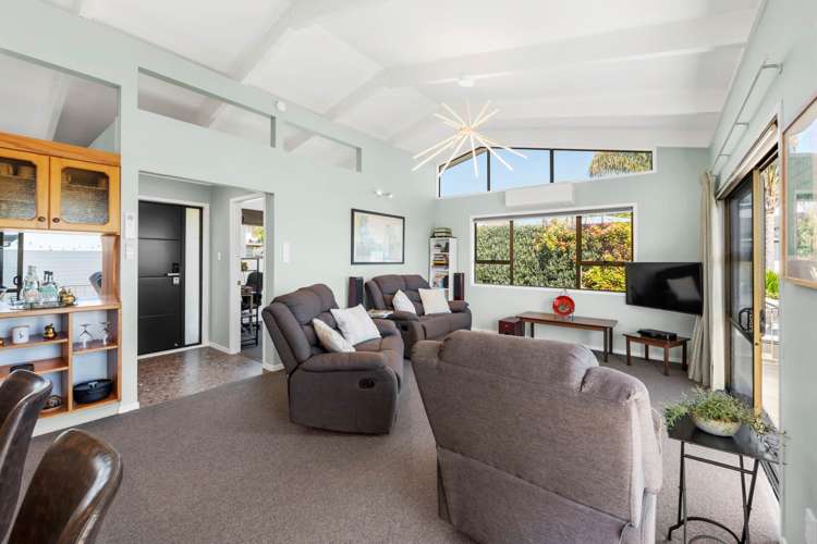 2 Alexander Avenue Maraetai_11