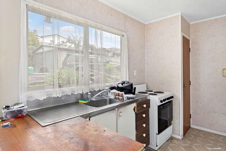 92 Moire Road Massey_9