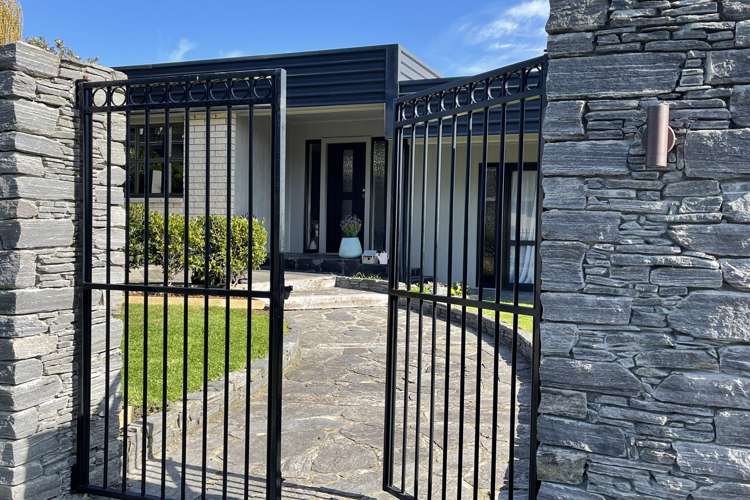 303 Marshall Crescent Thames_1