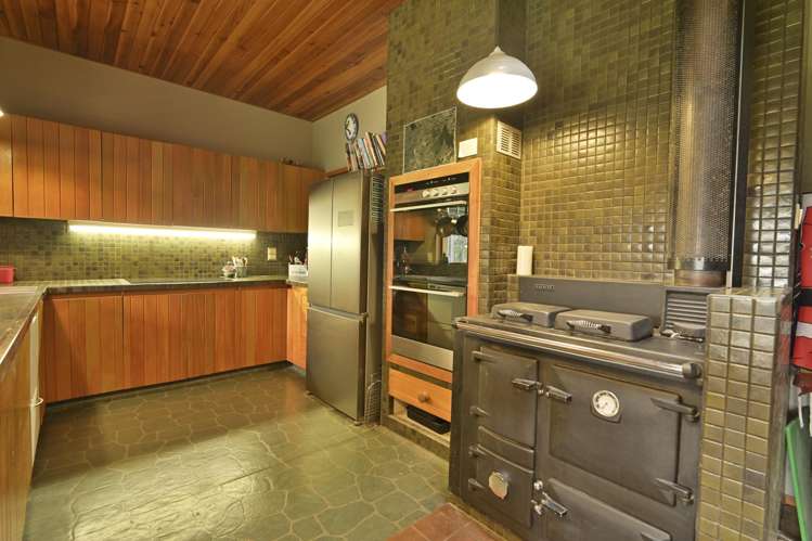 1550 Glenora Road Akitio_19