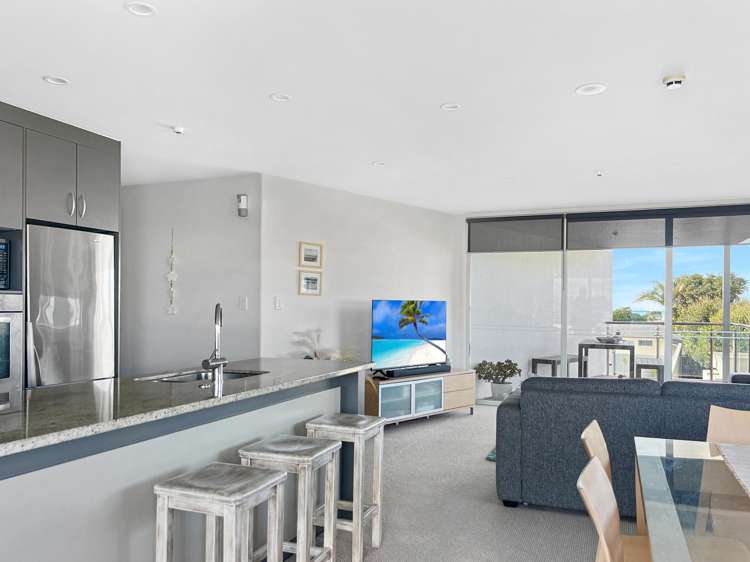 104/356OT/307 - 309 Harbour Road Ohope_3