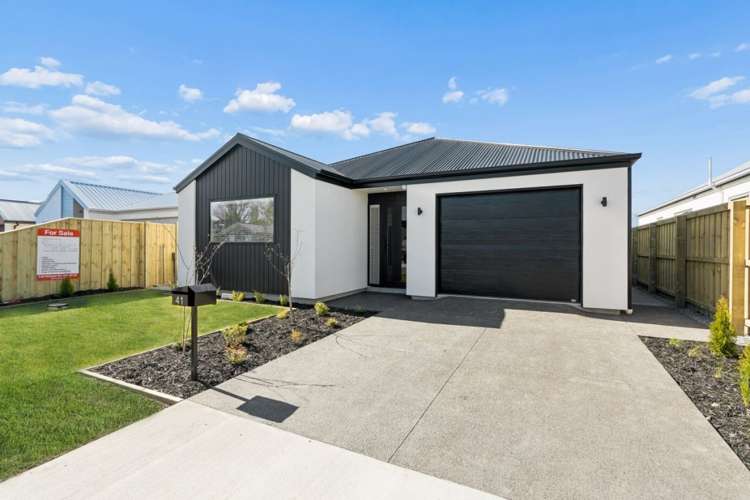 41 Derbridge Street Woodend_23