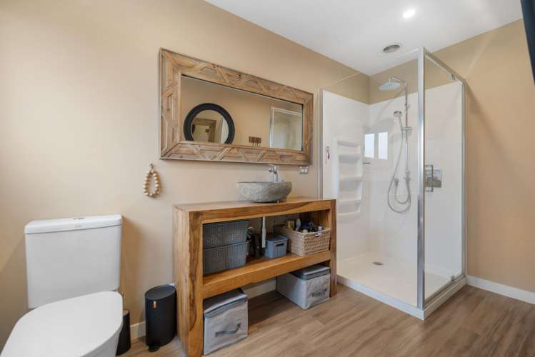 8 Dingle Street Lake Hawea_10