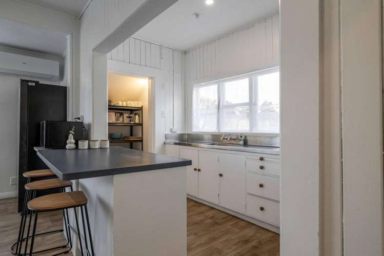 354 Botanical Road West End_3