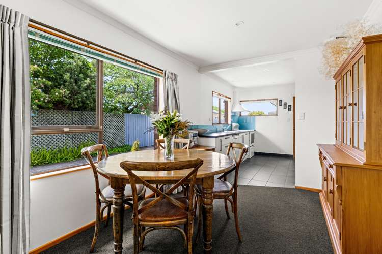 2/5 Forward Street Greenmeadows_5