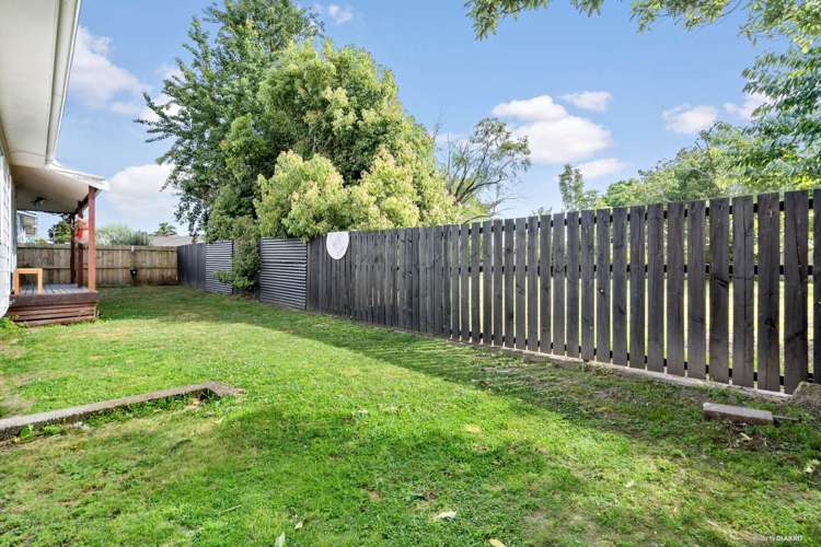 2/8 Kelvin Road Papakura_8