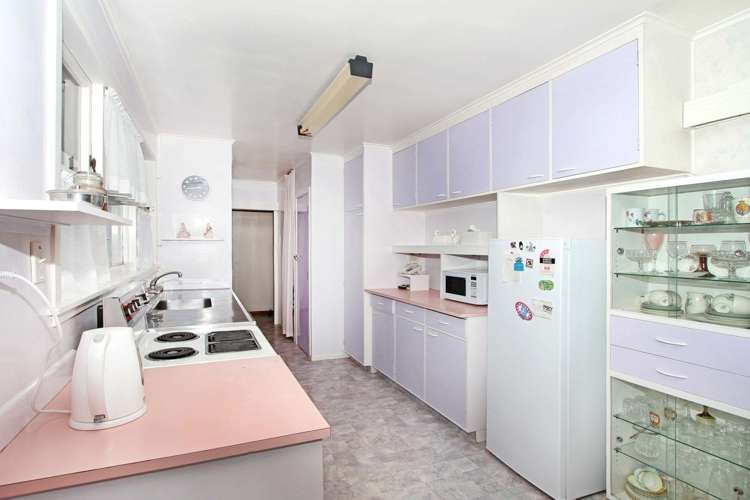 8 Maybelle Place Kelston_8