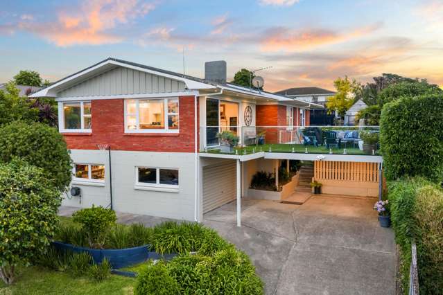 Location, Views & Stunning Interiors