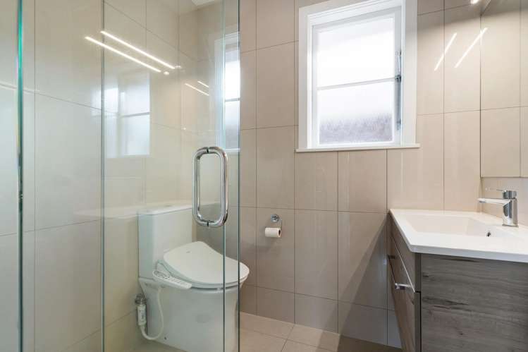 38 & 38A Te Arawa Street Orakei_10