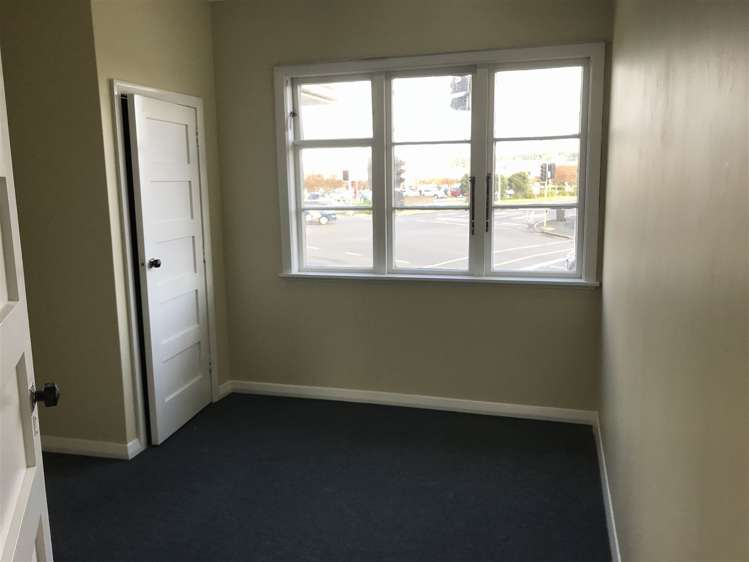 66 May Road Mount Roskill_5