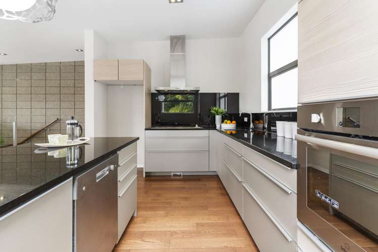 9/8 Wilk Lane Browns Bay_10