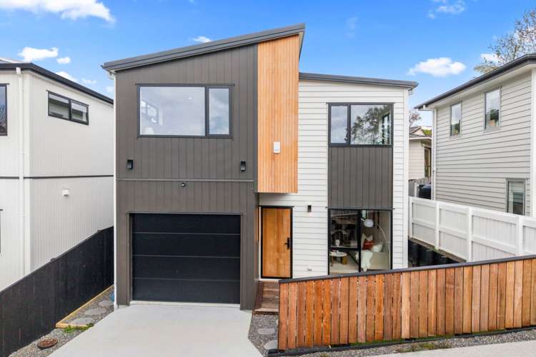 90b Oaktree Avenue_0