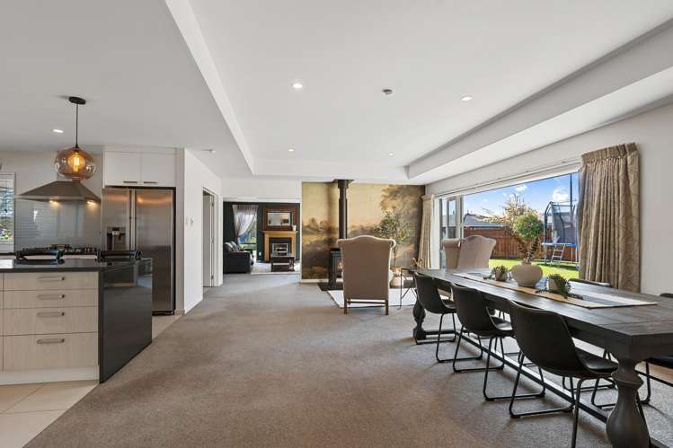 5 Carradale Avenue Yaldhurst_11