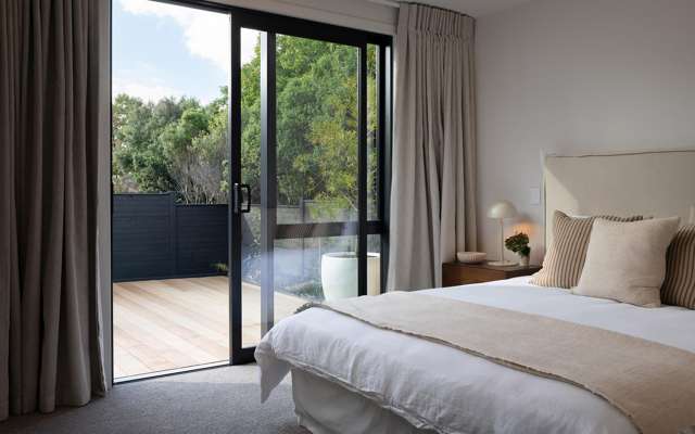 Lucent Lane Wainui_3