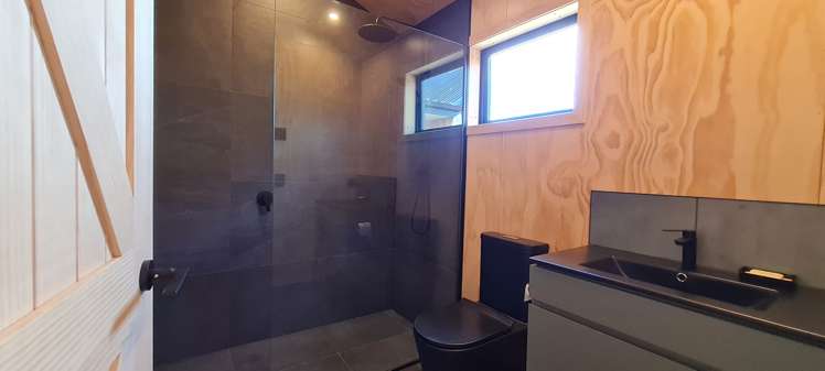 299a Sinclair Road Te Anau_16