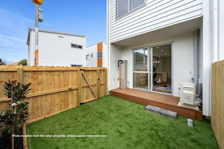 8/9 Coral Crescent Panmure_12