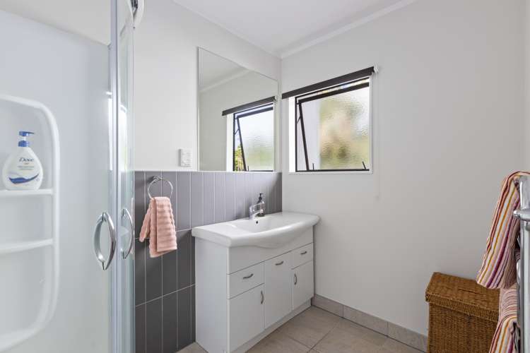 29a Ngahere Views Orewa_10