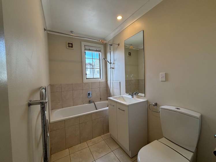 Pinecrest Drive Gulf Harbour_1