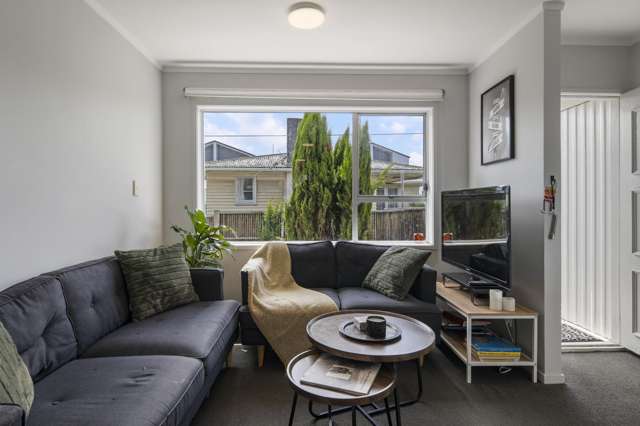 1/4046 Great North Road Glen Eden_3