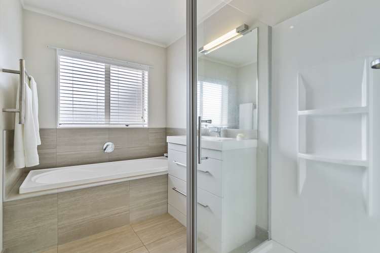 6 Lochend Place Highland Park_13