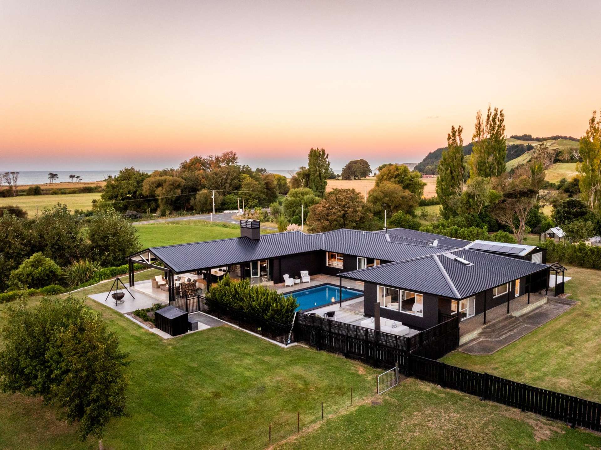 10 Charlton Road Te Awanga_0