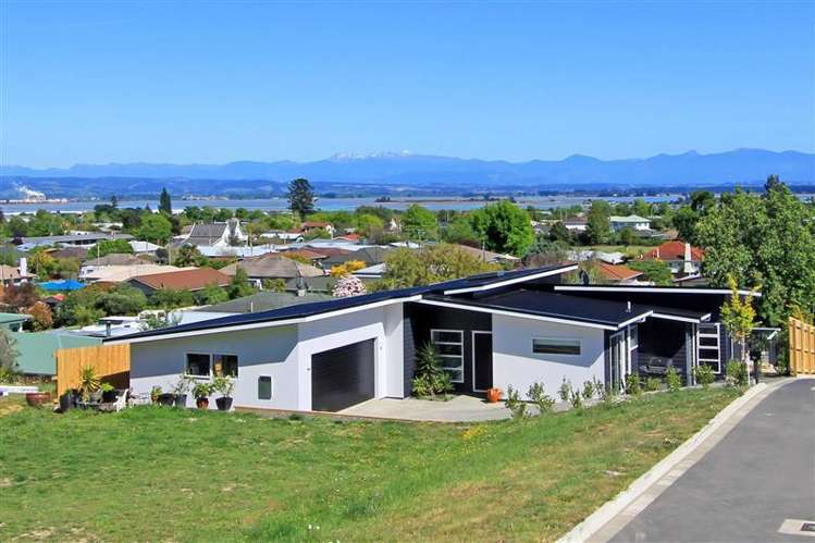 216 The Ridgeway Stoke_0