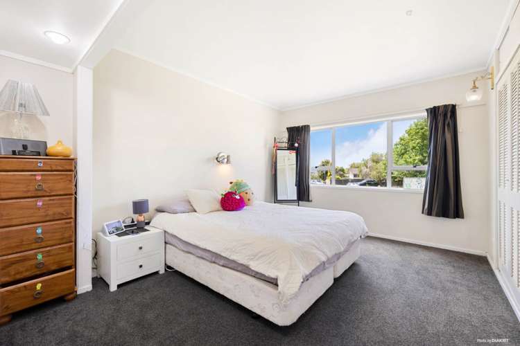 12 Forsythe Place Massey_10