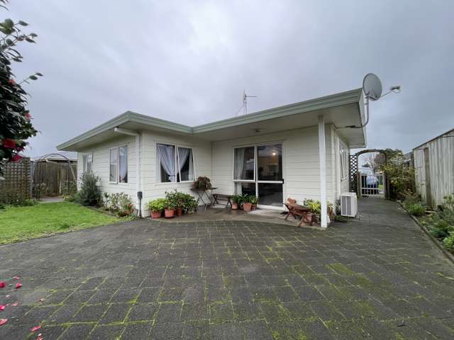 2 Bedroom Home available in Central Location