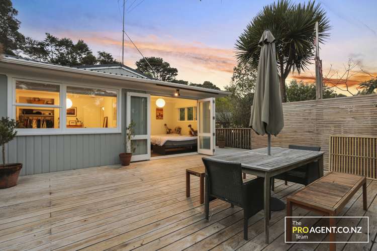 146 Woodlands Park Road Titirangi_13