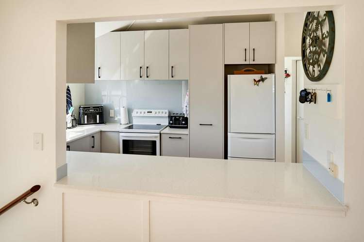 39 James Cook Drive_3