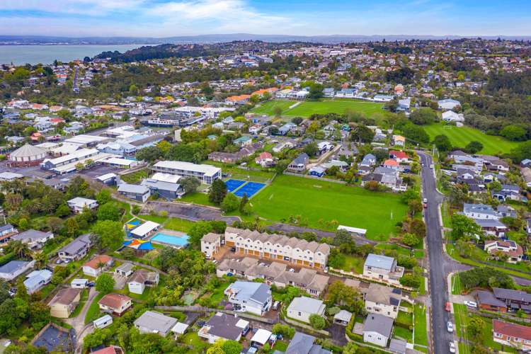 12/57 Gladstone Road Northcote_19