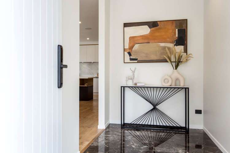 20d Coronation Street Belmont_7