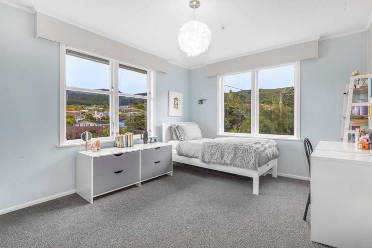 4 Lane Crescent Tawa_12