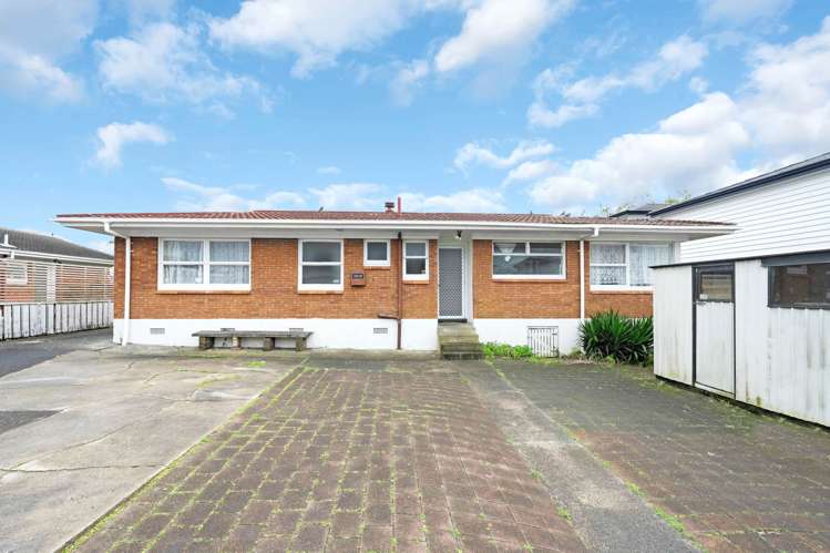 86 Botany Road Botany Downs_23