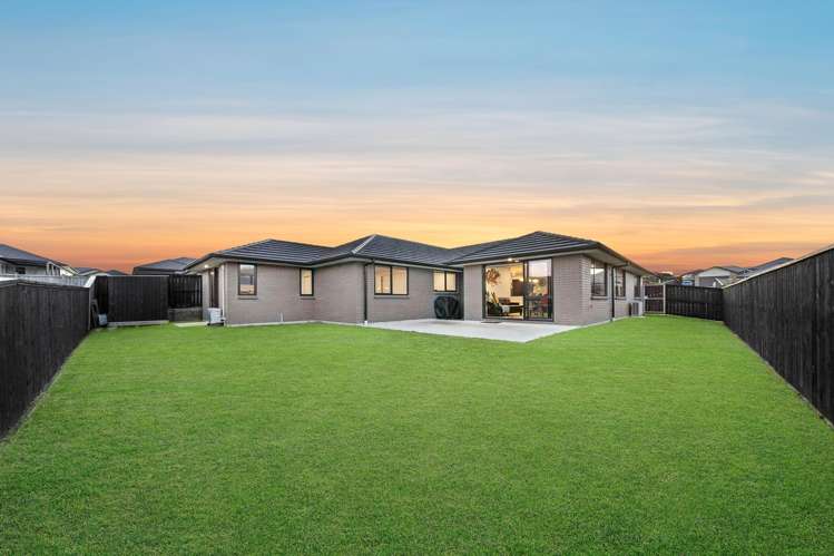 11 Bathurst Crescent_2