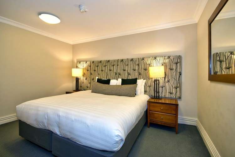 Lake Esplanade Queenstown_5