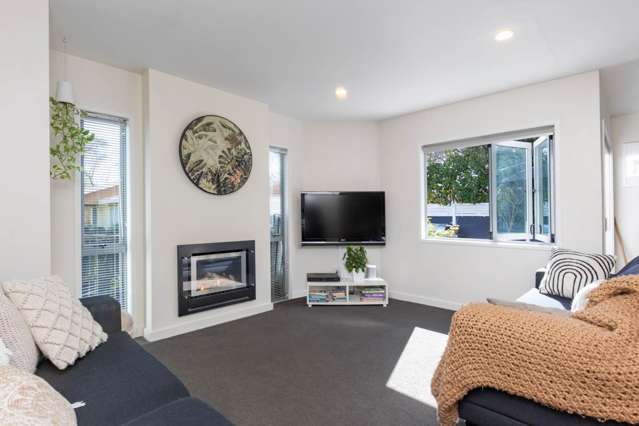 98a Atkinson Road Titirangi_4