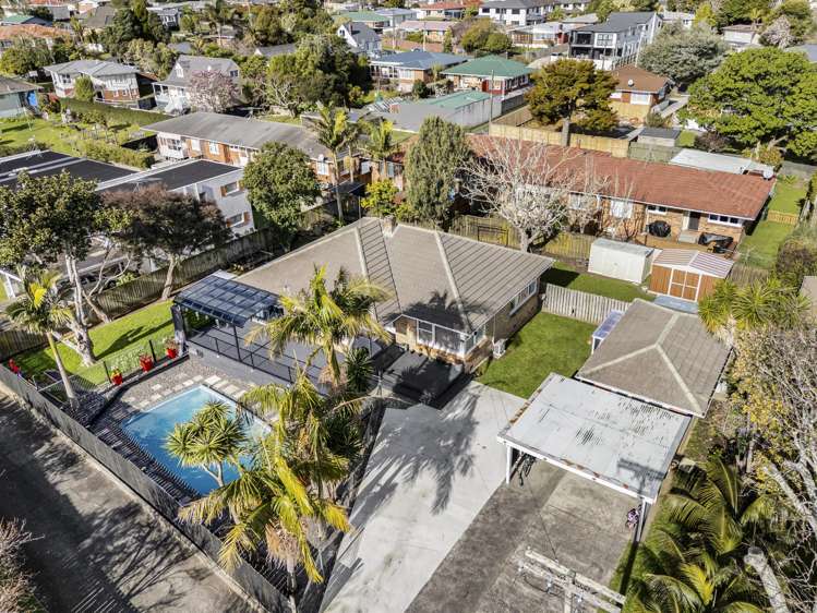 21 Orams Road Hill Park_19