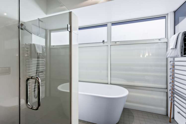 4 Lake Street Queenstown_16